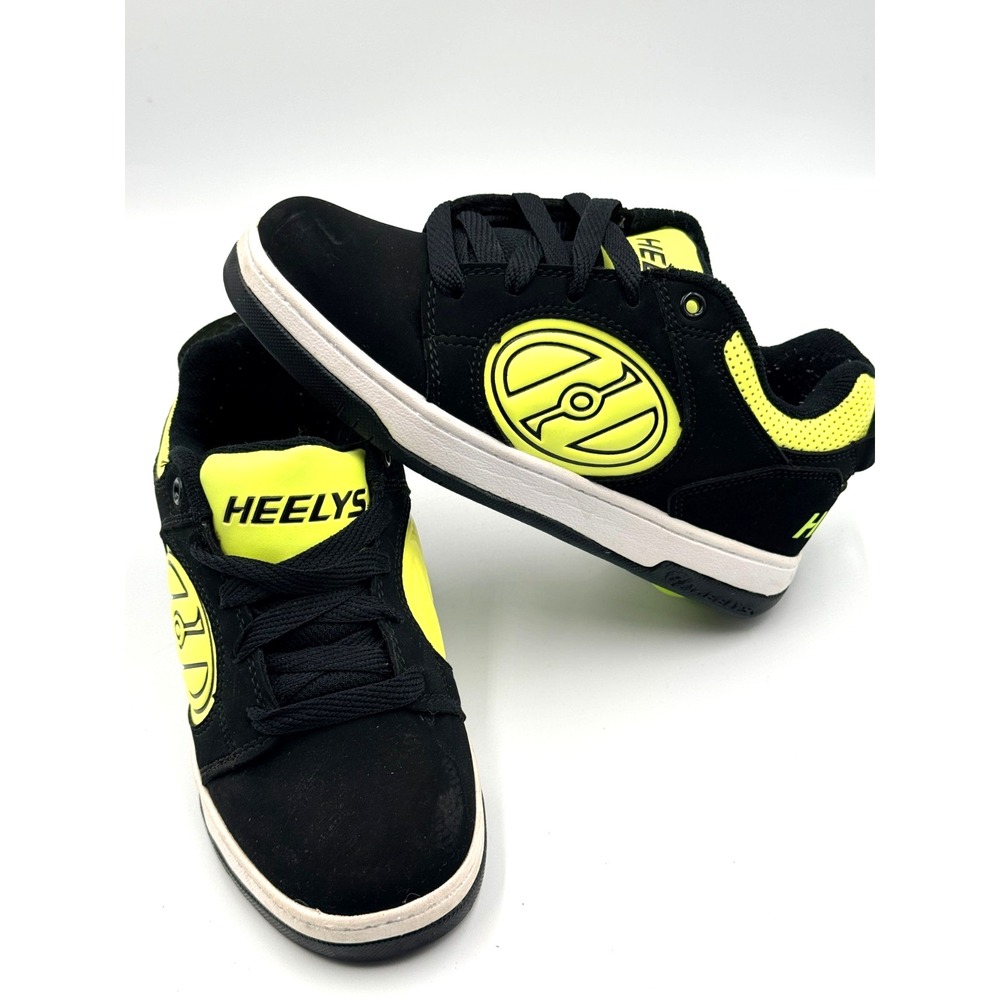Heelys Voyager Glow in The Dark Shoes With Wheels Black Yellow Youth 3 Kids